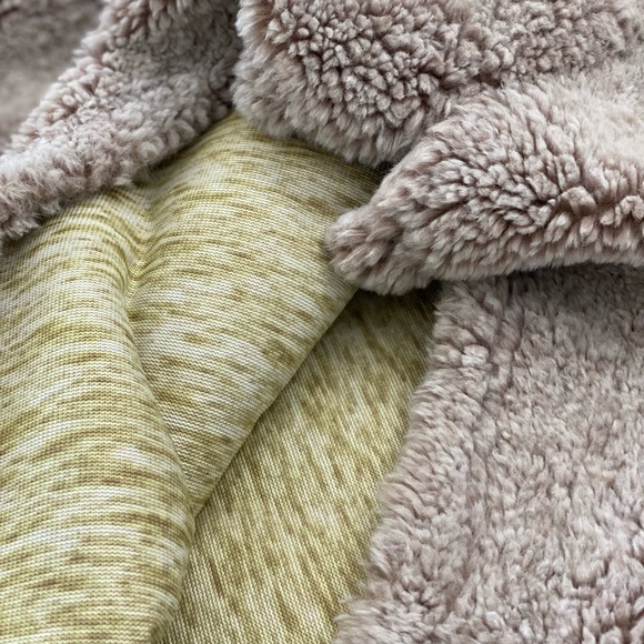 Small True Grit Sweater - Picture 4 of 5